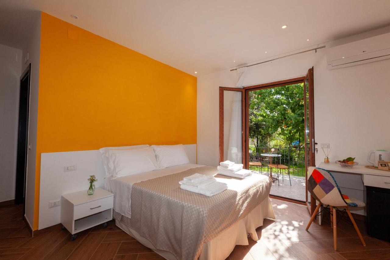 B&B Le Dee Di Paestum Exterior photo